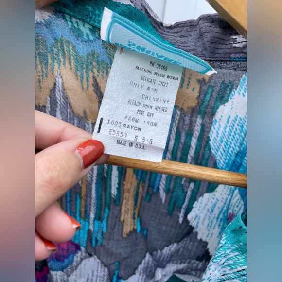 M Vintage 90s Floral Print Blazer by Greenwich Village - Picture 6 of 6